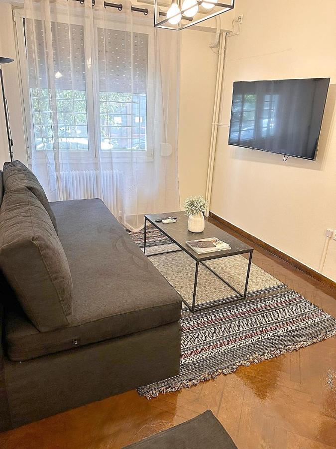 Check Point - Parthenon Appartement *