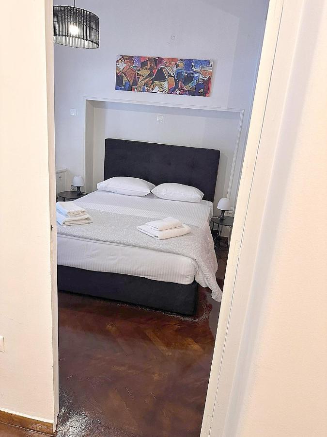 Check Point - Parthenon Appartement