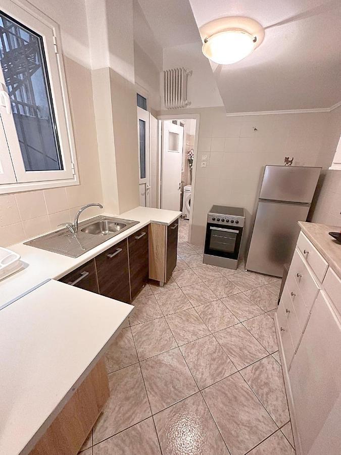 Check Point - Parthenon Apartment *